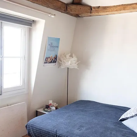 דירה Lovely In The 7th